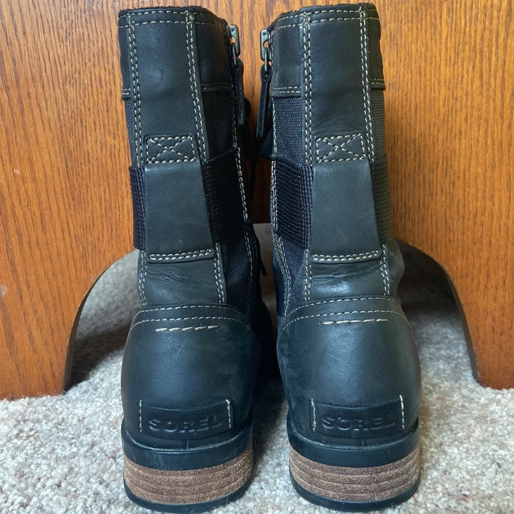 Women's Sorel Emelie Conquest Boots SZ 8, EUC, Black Leather Lace up - Picture 3 of 3